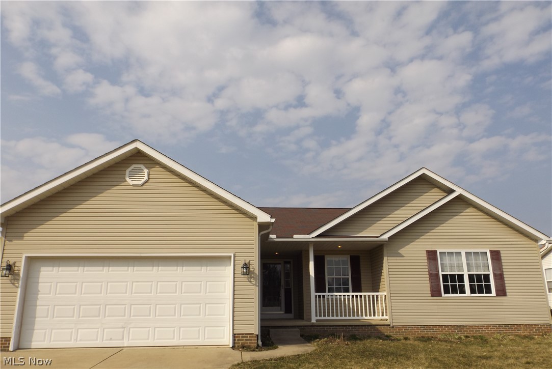 Welcome Home to this Beautiful Ranch in Annevar Estates! From the street you'll notice the Curb Appeal and the cozy Covered Front Porch. Walk Through the front door and you are greeted by an Inviting and Open floor plan. The Living Room with Vaulted Ceilings is filled with Natural Sunlight, and features a gas Fireplace with Natural Stonework from floor to ceiling. The adjoining Kitchen is home to Speckled Countertops, Hardwood Cabinets, and a Stainless Steel Backsplash to compliment the Stainless Steel Appliances. From there, the ceramic Tile floor leads to the Dining area, where you will find the sliding glass door to the backyard. At well over 1/3 acre, the yard is perfect for anyone who needs a little room to Stretch, host a Barbecue, or simply wants a great view of Blue Skies. Back inside, the Master Bedroom with En Suite Bath, is complete with Double Sinks, Soaking Tub, and Stand-up Shower. Through the Master Bath, you will find the Owner's Walk-In Closet. On the other side of the