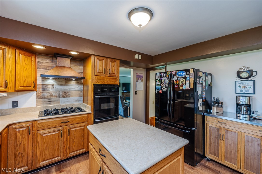 Twilight Land Co 01 - Residential