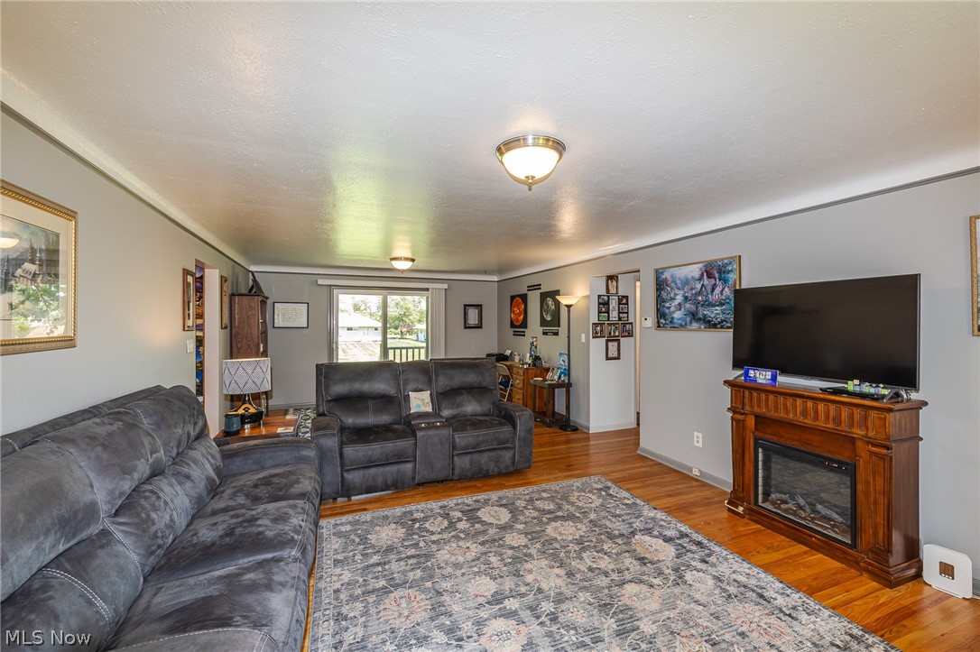 Twilight Land Co 01 - Residential