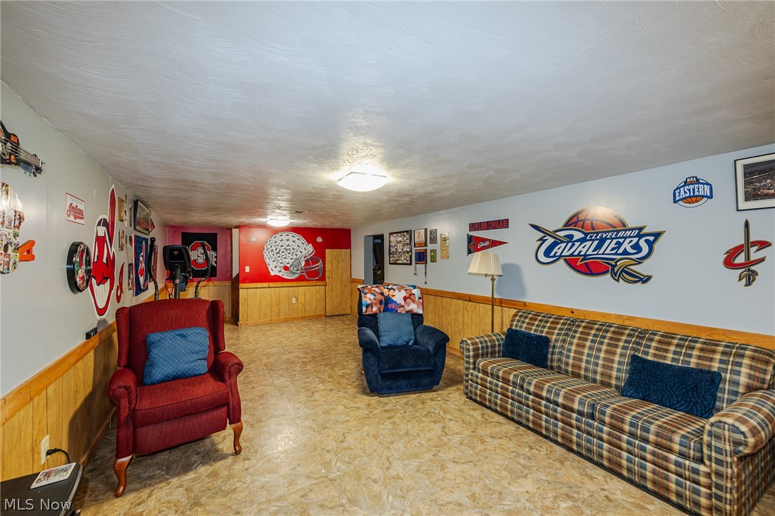 Twilight Land Co 01 - Residential