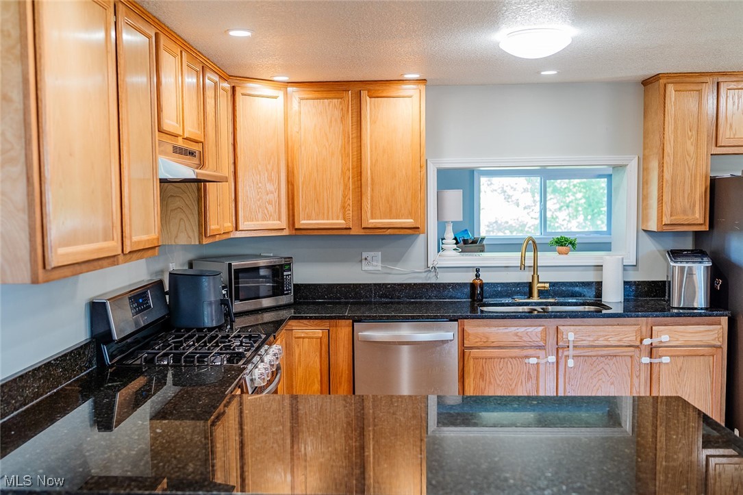 PLEASONTON W DIV - Residential