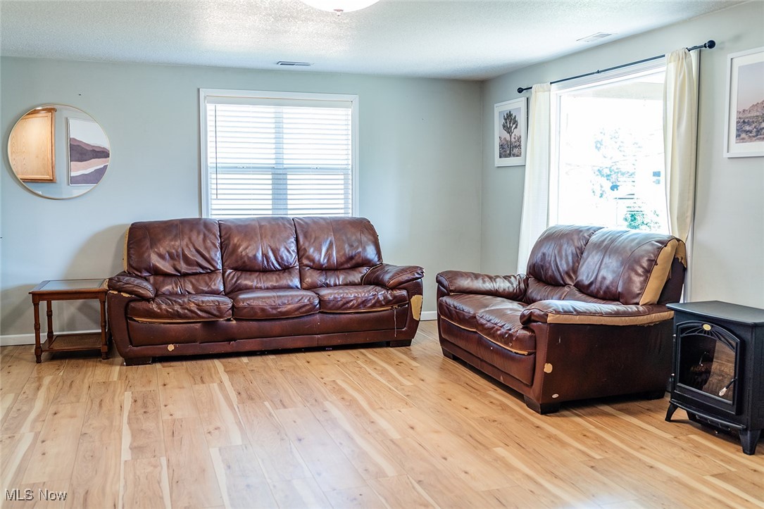 PLEASONTON W DIV - Residential