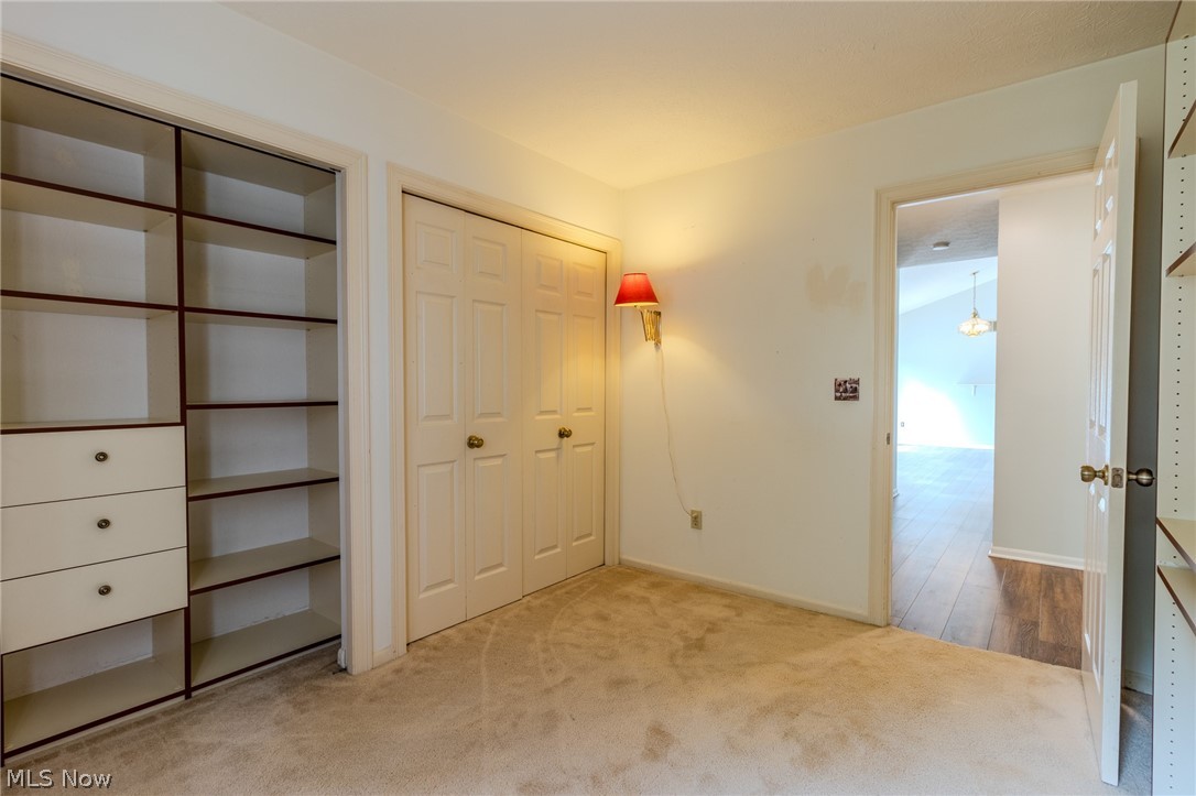 Macintosh Farms Condo 01 - Residential
