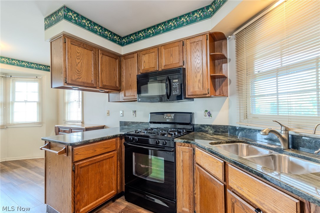Macintosh Farms Condo 01 - Residential