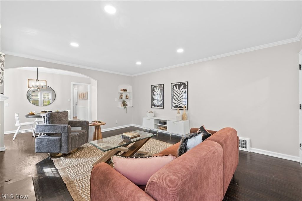 Photo of 2324 Scholl Road, University Heights, OH 44118 (MLS # 5202991)