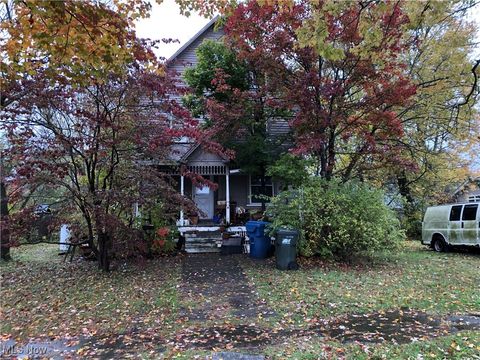 Homes For Sale - 123 Dickson Street<br/> Wellington, OH 44090