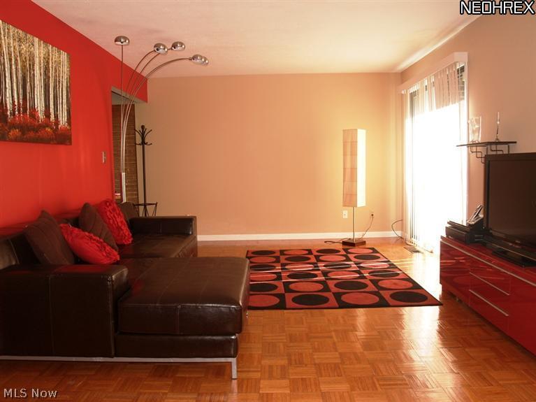 Richmond Place Condominiums - Residential