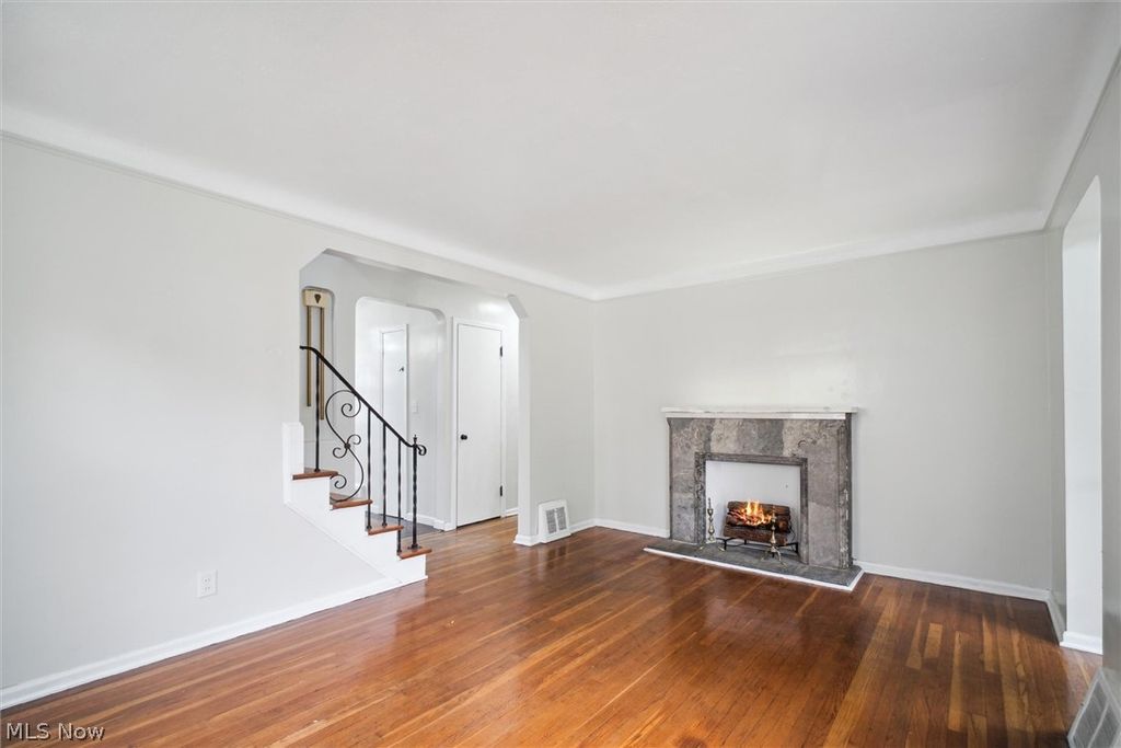 Photo of 5359 West Boulevard, Maple Heights, OH 44137 (MLS # 5205110)