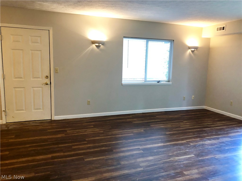 Tallmadge 01 - Residential Lease