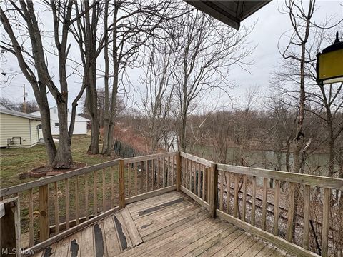 Tiny photo for 316 Bank Lane SE, New Philadelphia, OH 44622 (MLS # 5190276)