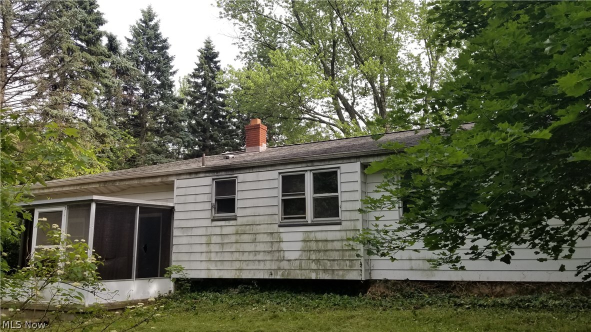 J Leetch 1 - Residential