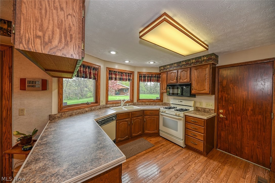 Suzannes Plantation Acres - Residential