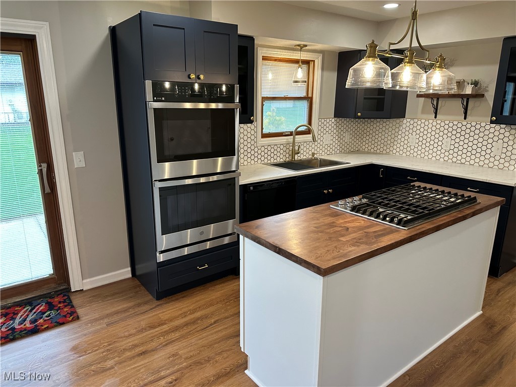 8599 Marks Road, Strongsville, Ohio image 3