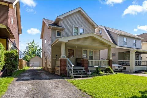 Homes For Sale - 11305 Linnet Avenue<br/> Cleveland, OH 44111