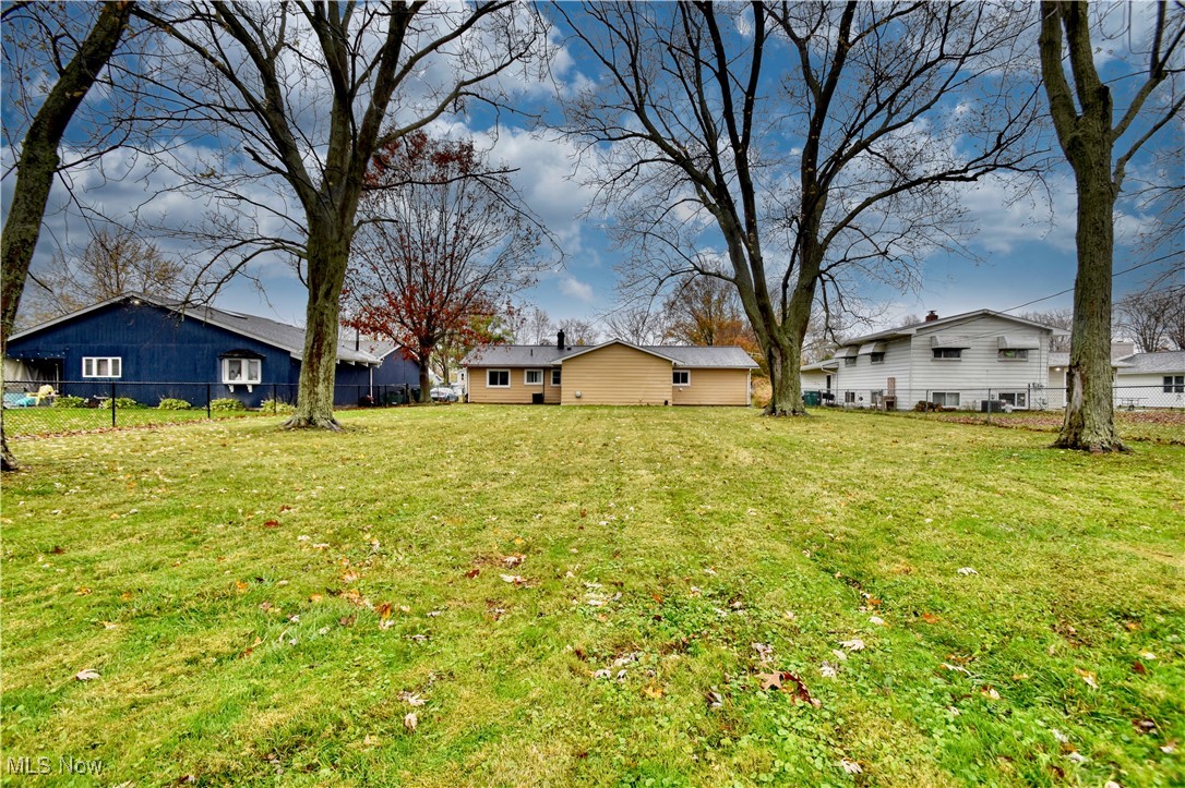 8278 Donald Drive, Mentor, Ohio image 33