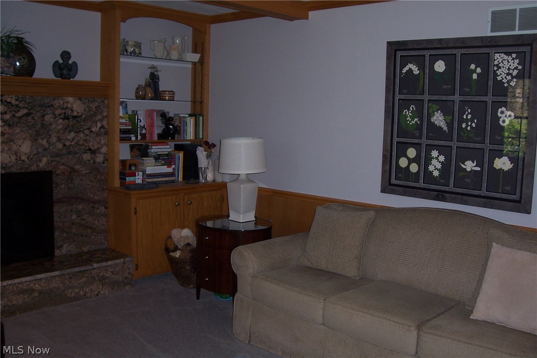 I J Sigle 01 - Residential