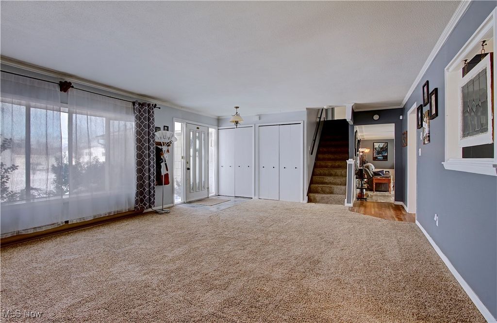 Photo of 411 Oaknoll Drive, Amherst, OH 44001 (MLS # 5183796)