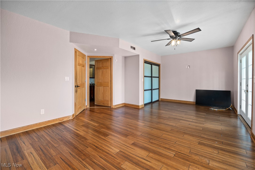 1287 E Garnet Avenue, Port Clinton, Ohio image 26