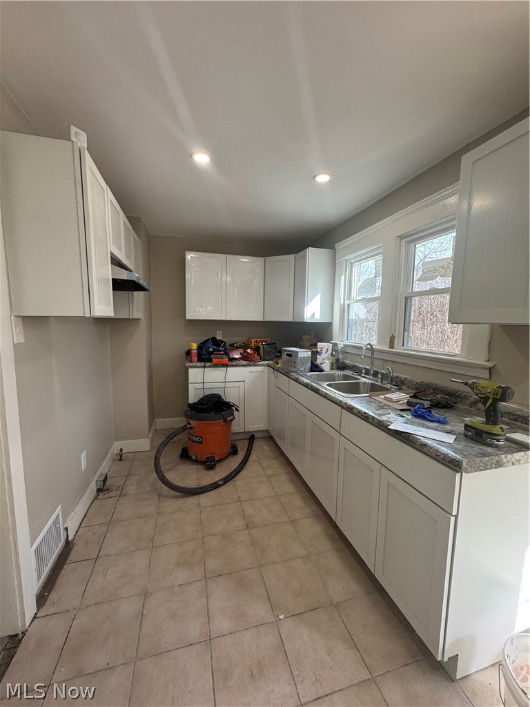 Stewart Frosbie & Fords - Residential