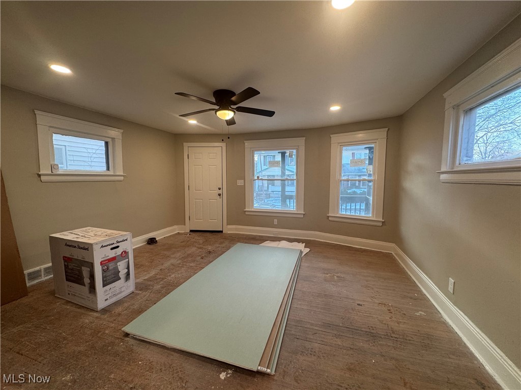 Stewart Frosbie & Fords - Residential