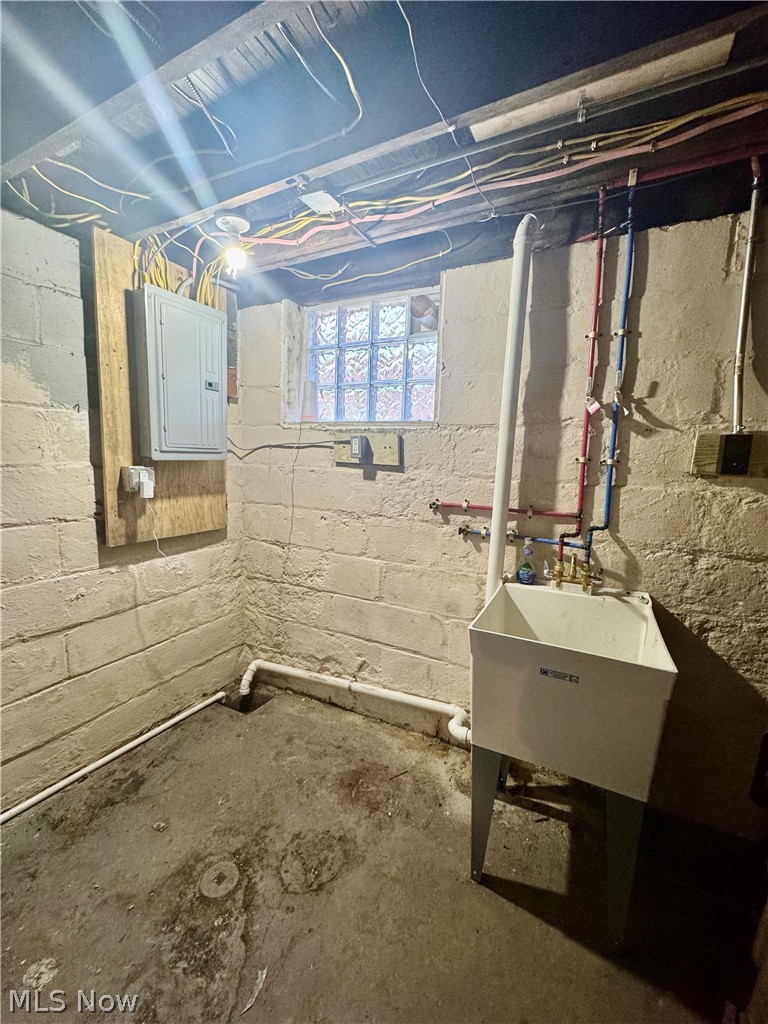 Stewart Frosbie & Fords - Residential