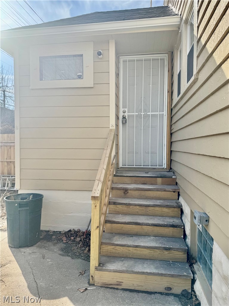 Stewart Frosbie & Fords - Residential