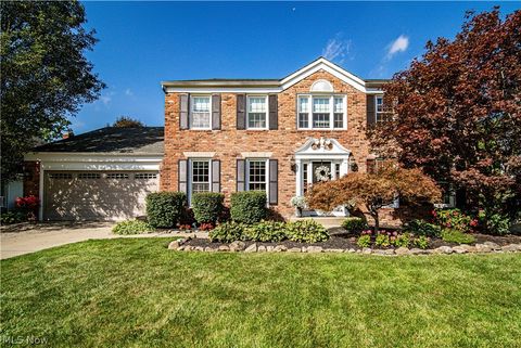 32281 N Burr Oak Drive, Solon, OH 44139 - #: 5048230
