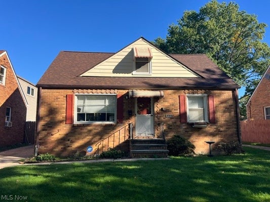 14610 HARLEY AVE, CLEVELAND, OH 44111 - Image 6eef7e5f1c8a40c65621fe3d485752e1/1105553898