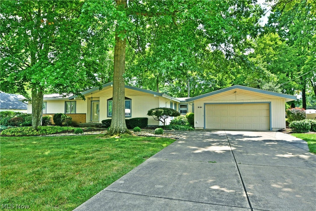 221 Southview Road