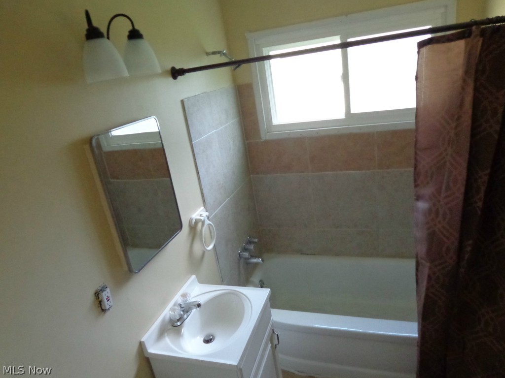 Ridgewood Park - Residential Income