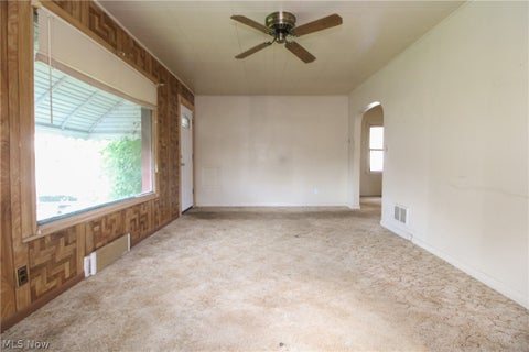 Tiny photo for 21 S Osborn Avenue, Youngstown, OH 44509 (MLS # 5255800)