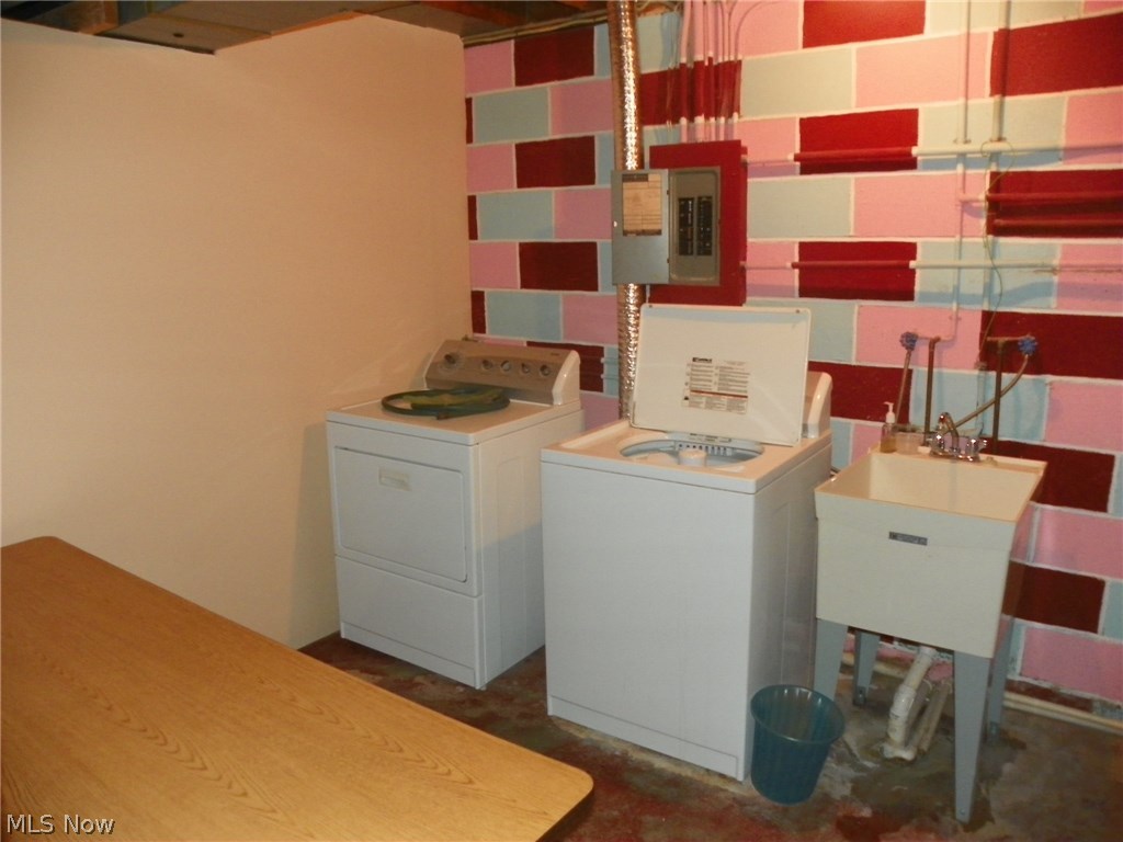 Independence Place West Condo - Residential