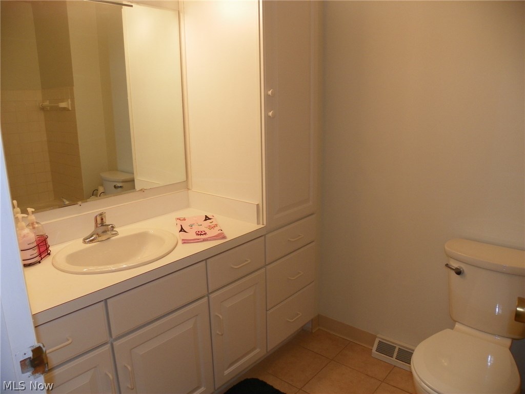 Independence Place West Condo - Residential