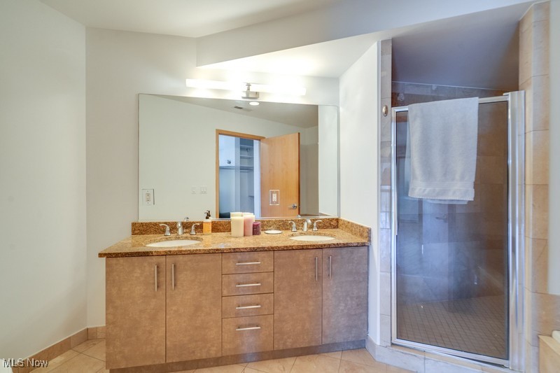 Pinnacle Condo - Residential Lease