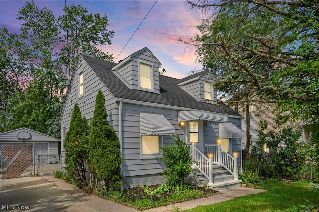Photo of 3854 W 116th Street, Cleveland, OH 44111 (MLS # 5212571)