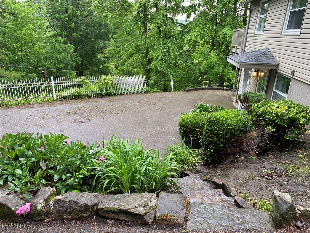 7121 Fable Rd, Sherrodsville, Ohio image 15