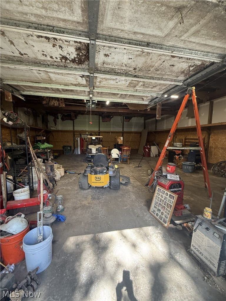 6887 Tallmadge Road