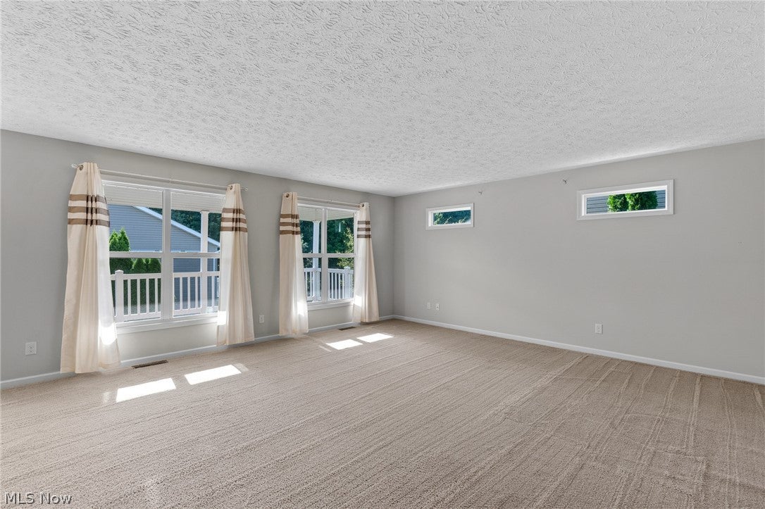 995 Flanders Drive