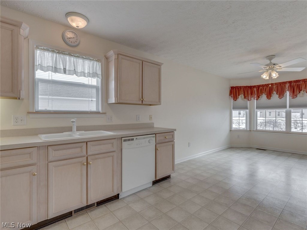 Village/Marsh Lndg Condo - Residential