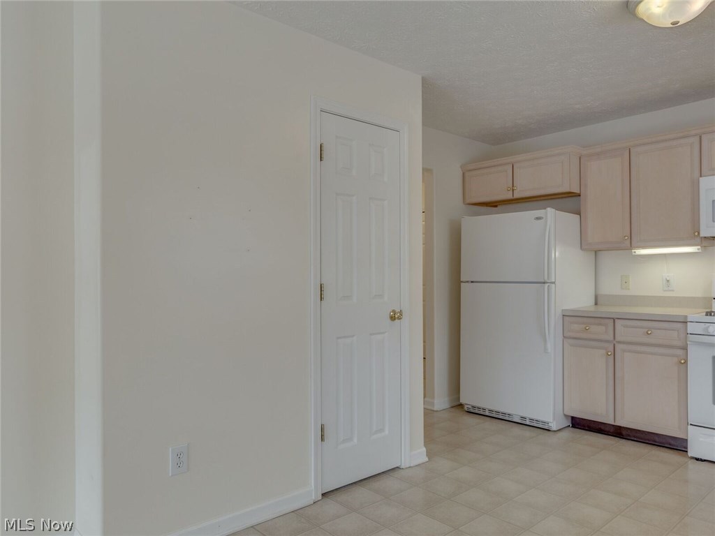 Village/Marsh Lndg Condo - Residential