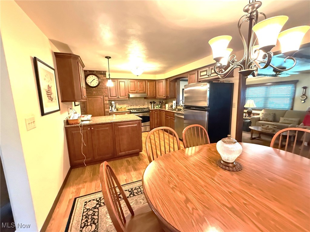 30 ALLISON AC - Residential