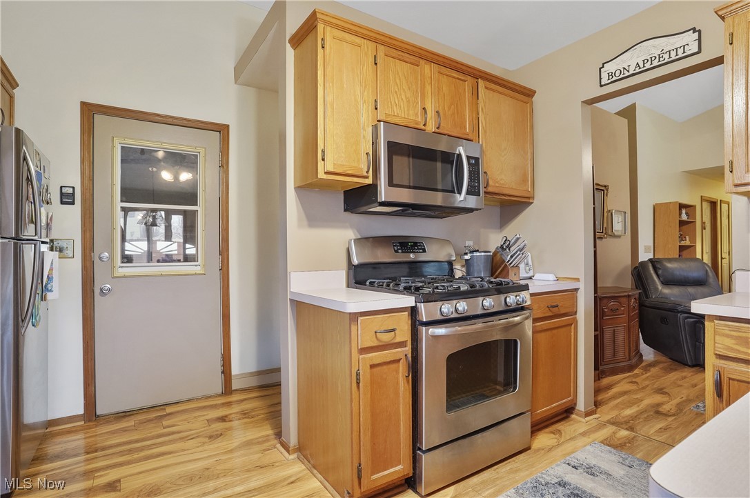 6874 Berry Blossom Drive, Austintown, Ohio image 7
