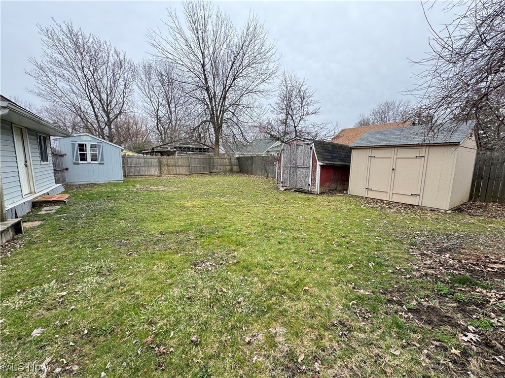 616 Carson Street, Painesville, Ohio image 36