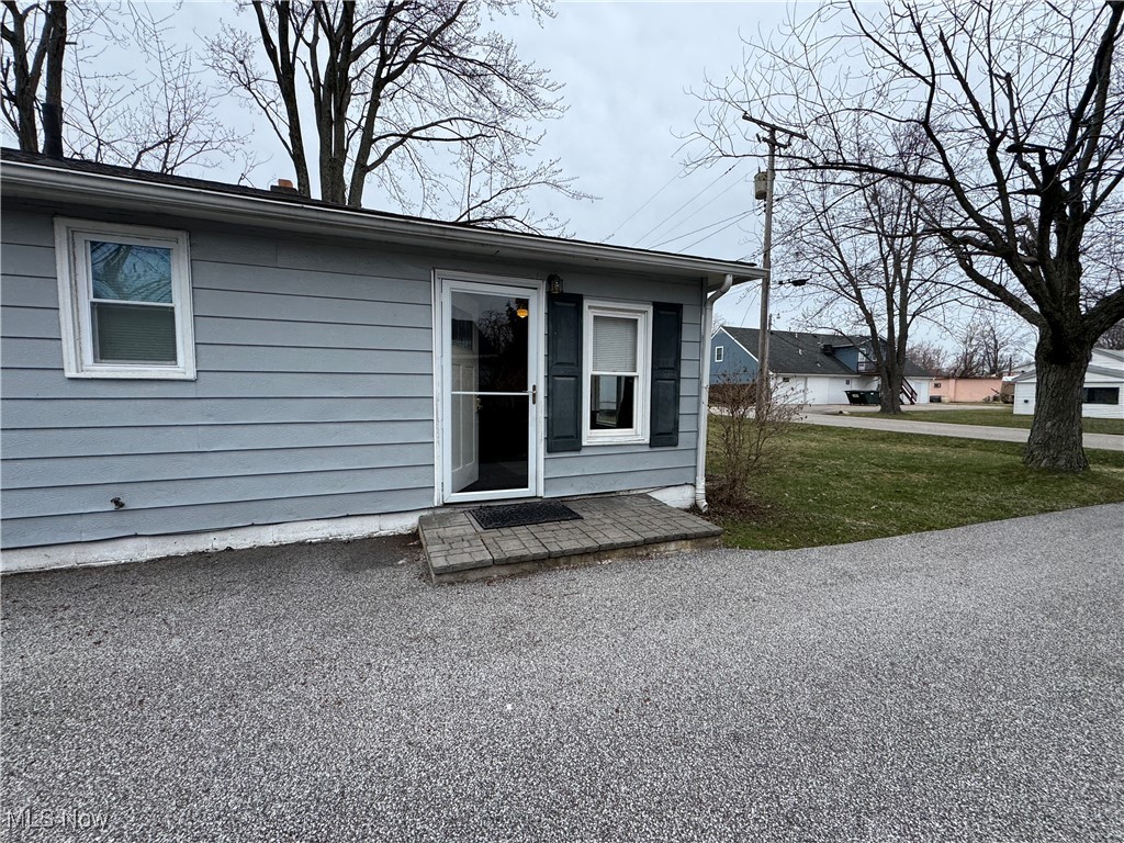 616 Carson Street, Painesville, Ohio image 18
