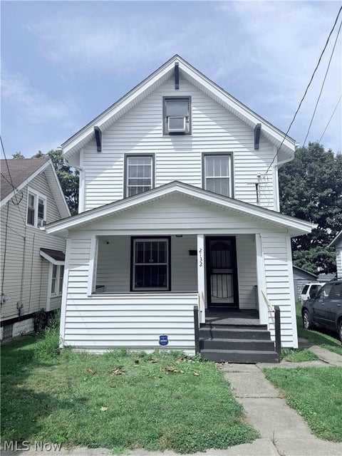 Homes For Sale - 2132 10th Street<br/> Akron, OH 44314