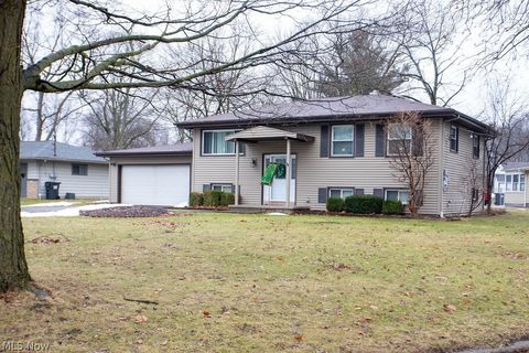 Tiny photo for 3490 Warwick Court, Canfield, OH 44406 (MLS # 5186446)