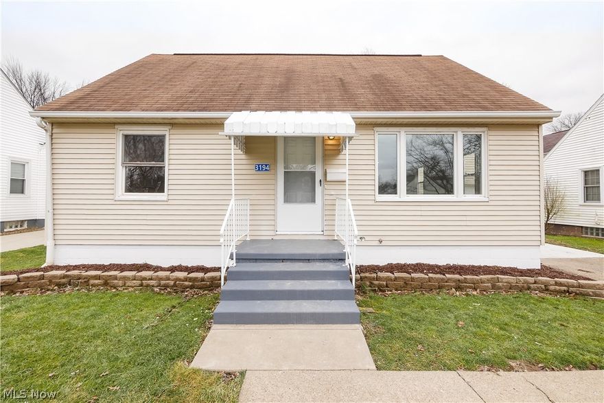 Stunning 4 bedroom home in a great neighborhood backing up to Perry Park! Home has been updated and is something you don't want to miss! Inside you will find an inviting living area with an open floor plan leading to your brand new kitchen with SS appliances that stay with the home. Off of the kitchen you will find a fully renovated full bath with a tiled shower. 2 bedrooms are also on the main floor. Head upstairs to 2 bedrooms, 1 on each side of the home that could be turned into a 1 bedroom master suite! Don't miss out on this opportunity to live in such a great home!