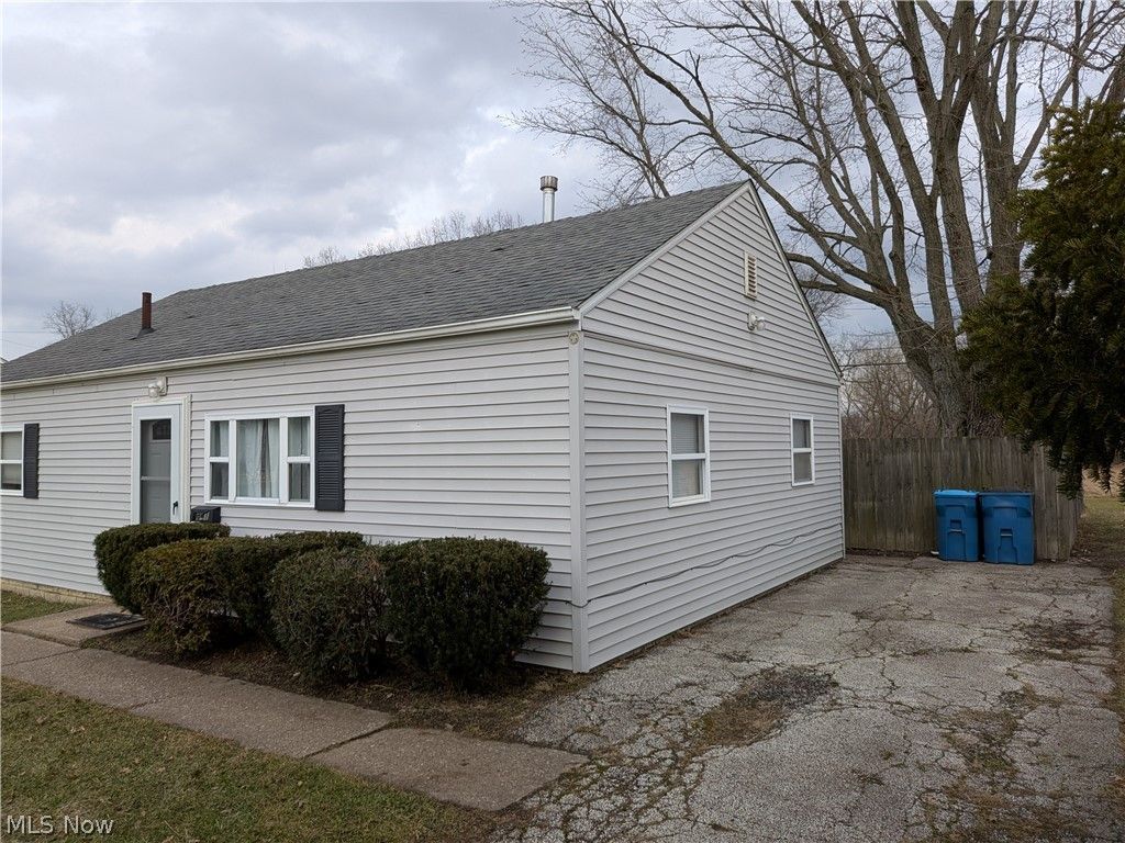 Photo of 3641 Tacoma Avenue, Lorain, OH 44052 (MLS # 5187454)