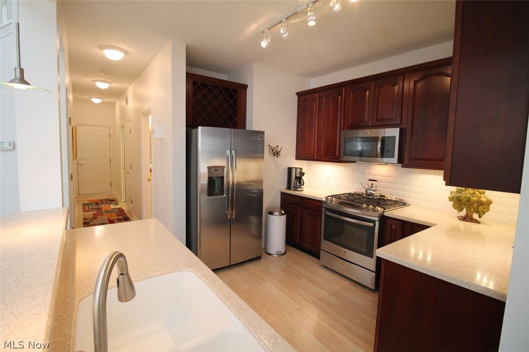 Crossings/Pond Brook - Residential