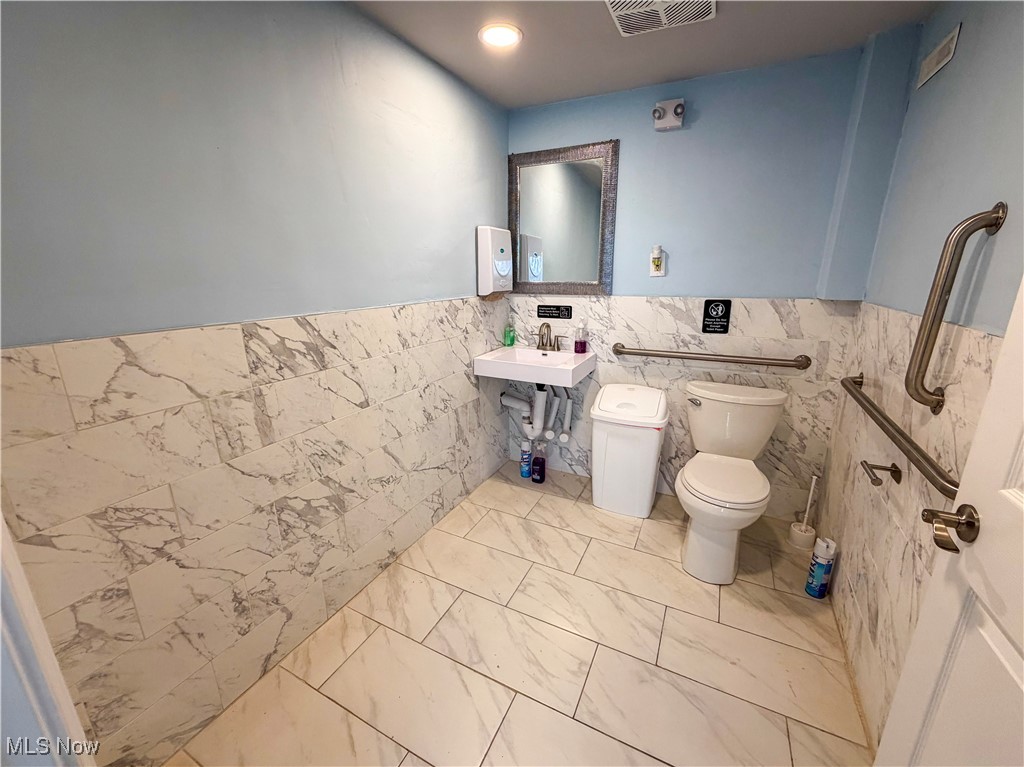 Bellevue Add - Commercial Sale